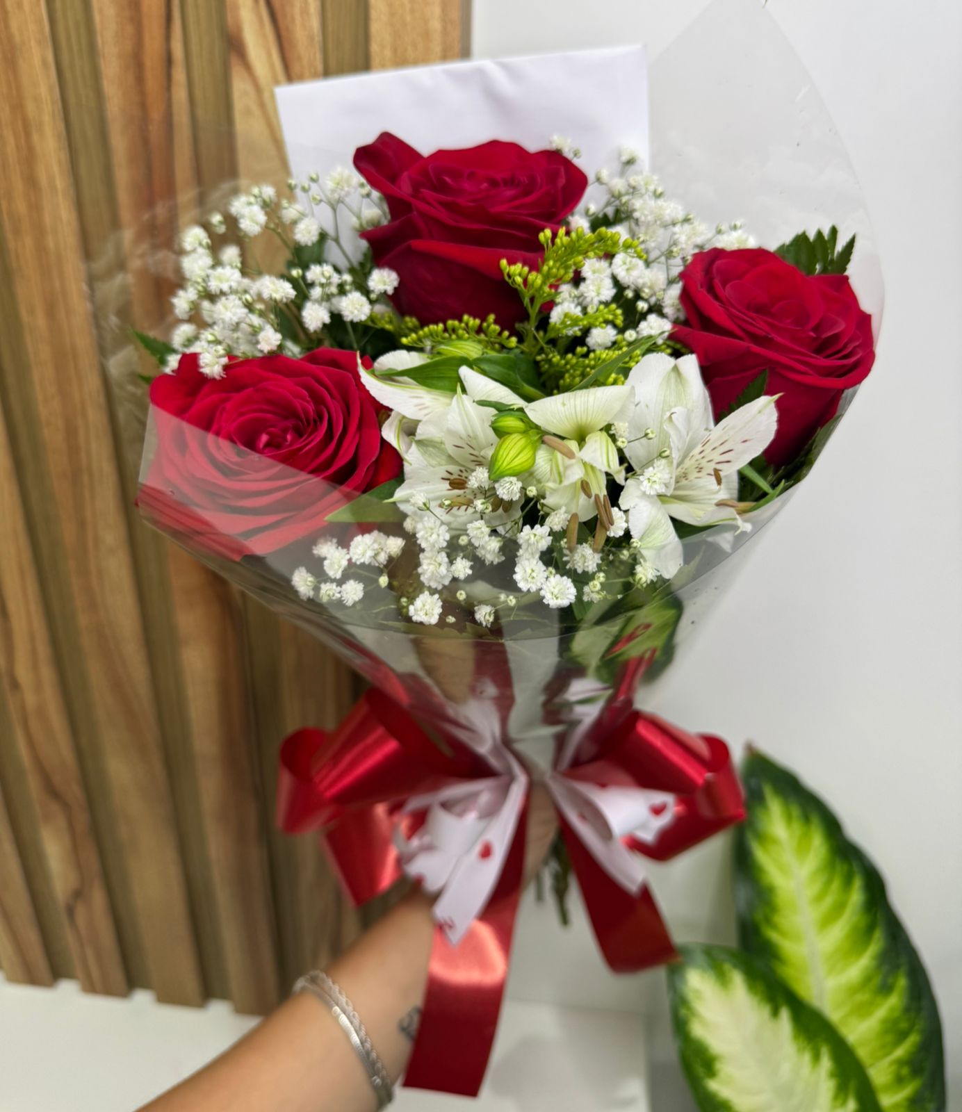 BUQUE TRILOGIA ROSAS COLOMBIANAS