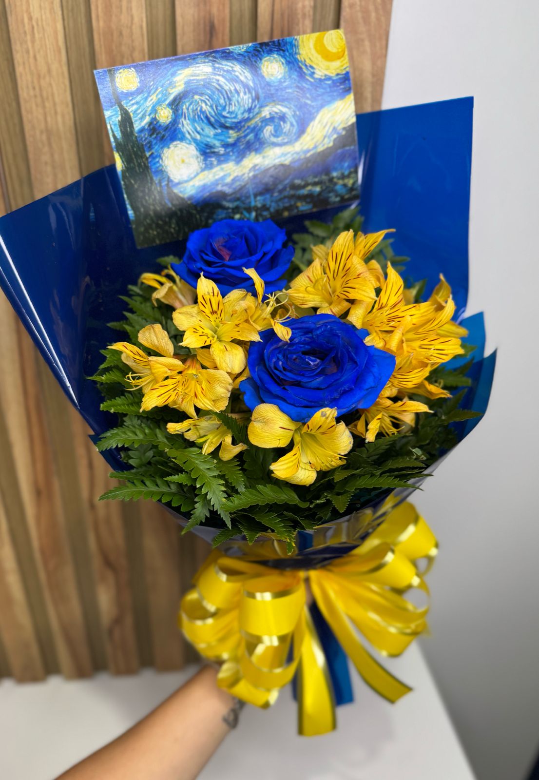 BUQUÊ CORES DE VAN GOGH
