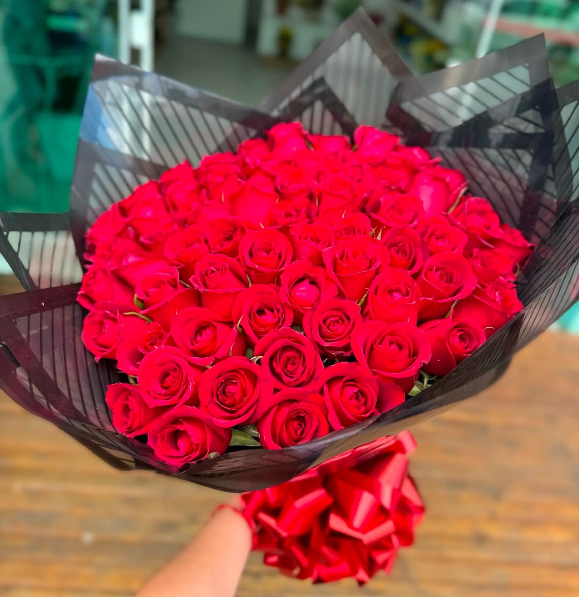 BUQUE 60 ROSAS NACIONAIS