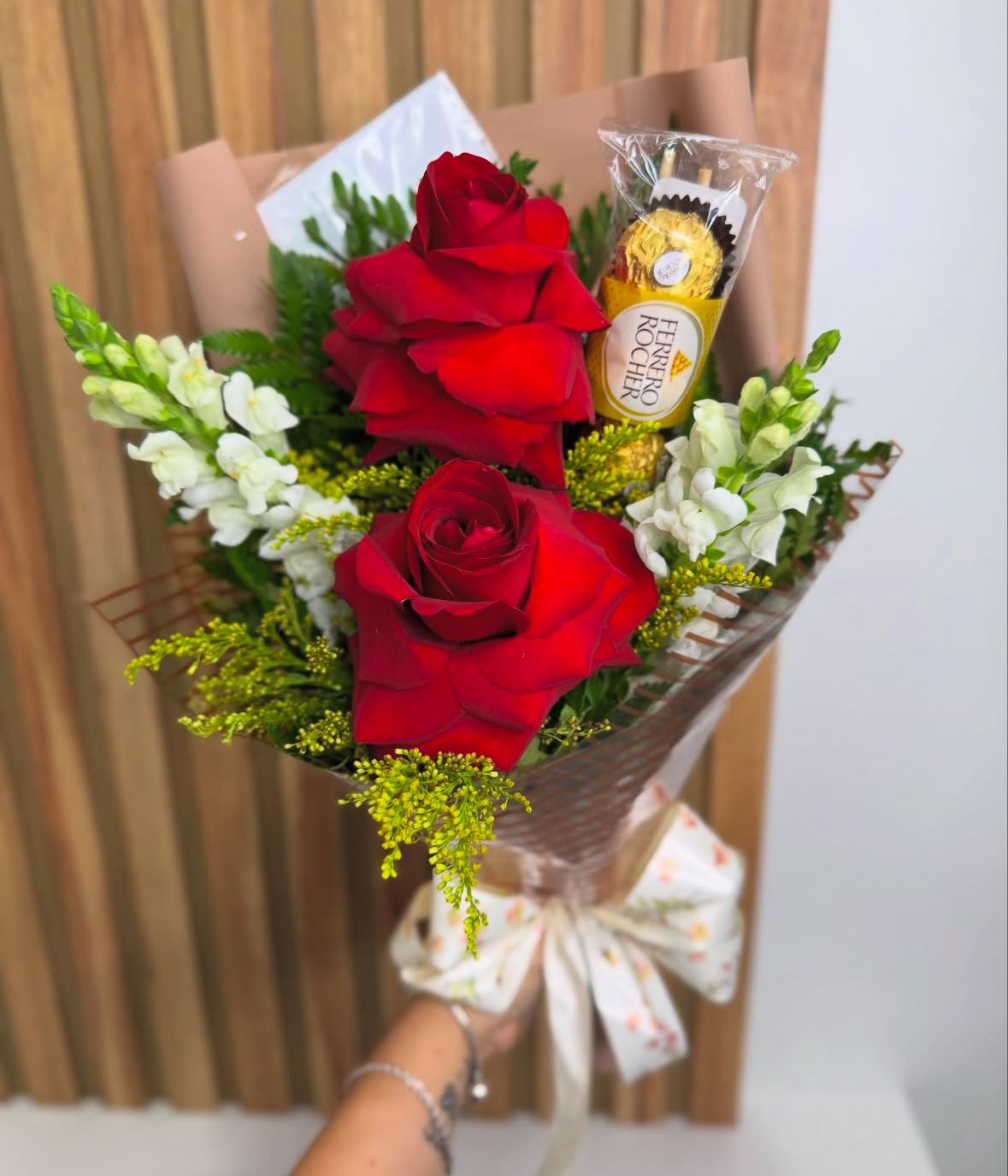 RAMALHETE COM ROSA PREMIUM